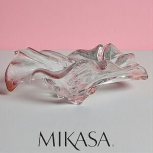 Mikasa Bella Rose Pink Ruffled Art Glass Bowl 13” Vintage Footed Centerpiece